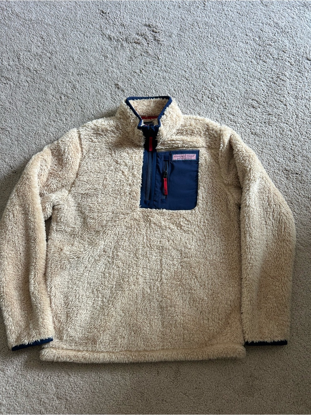 Vineyard Vines Boys Cozy Cream Sherpa Pullover with Navy Chest Pocket Sz. Medium